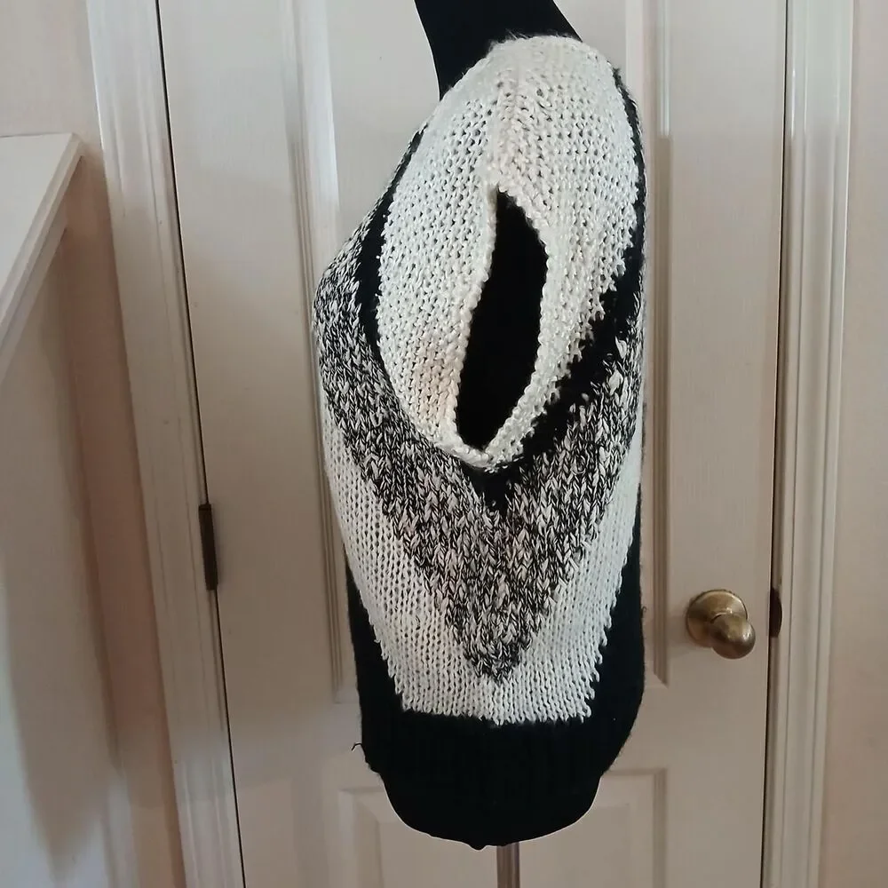 VTG 80s Donagain Geometric Black White Chunky Knit Cap Sleeve Sweater Vest Top M
